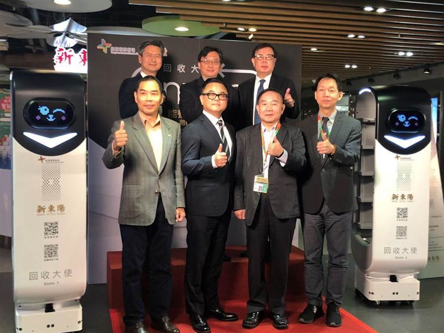 東元、新東陽(yáng)開(kāi)發(fā)智能餐盤(pán) 回收機(jī)器人今上工