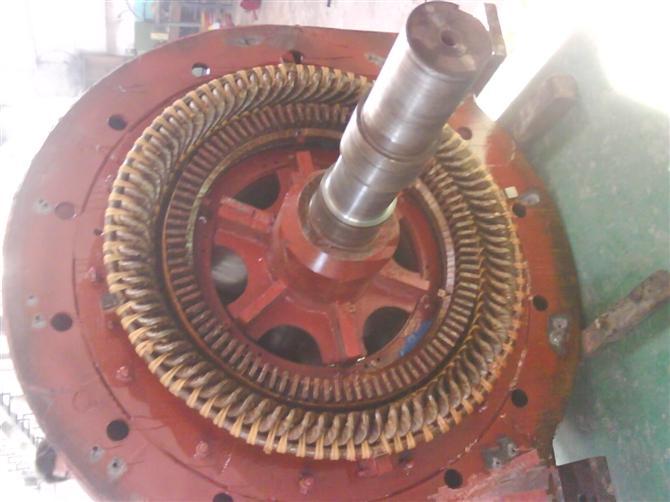 變頻器驅(qū)動同步電動機(jī)的工作原理
